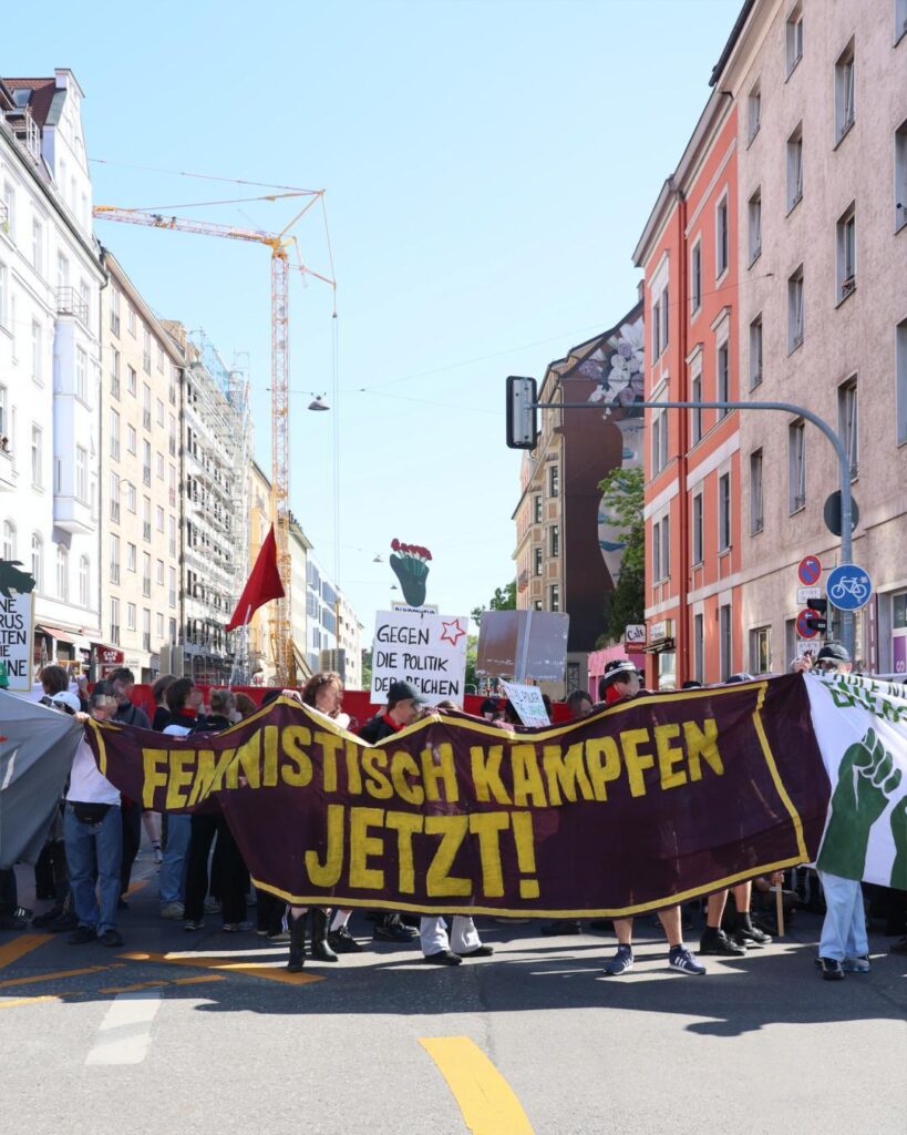 demo05-1-819x1024.jpg