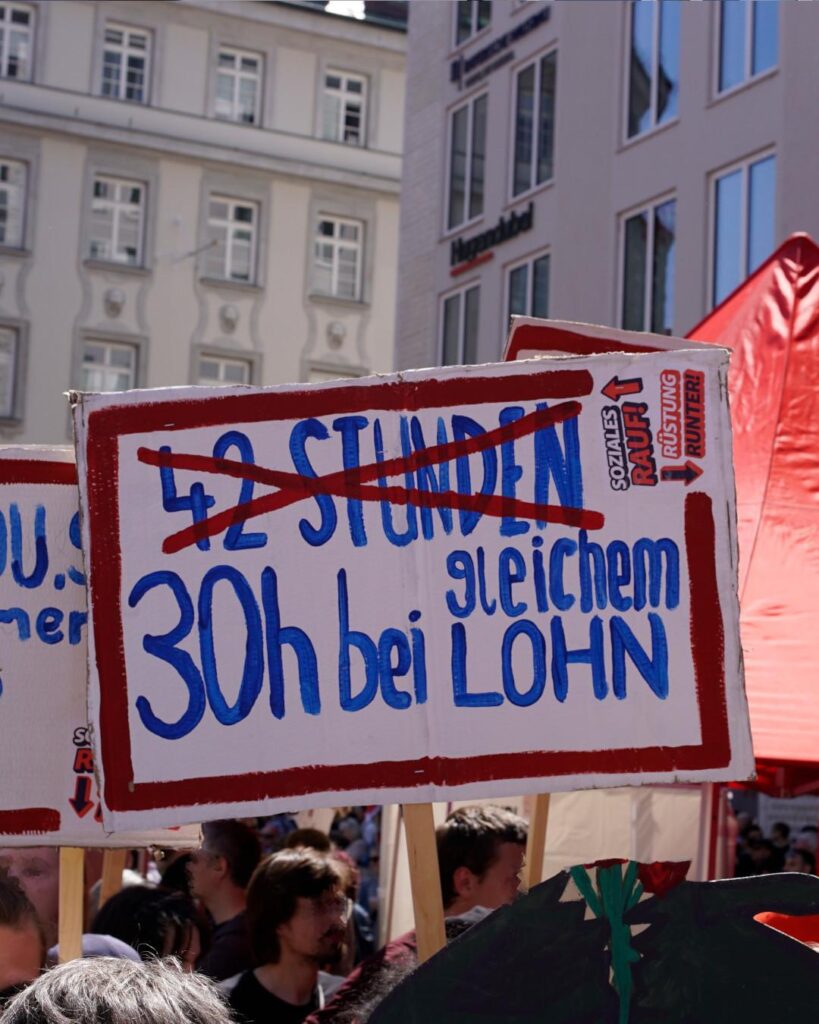 schild03-819x1024.jpg